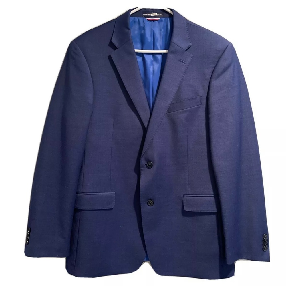 MSRP $400 Tommy Hilfiger Blue suit size 42R